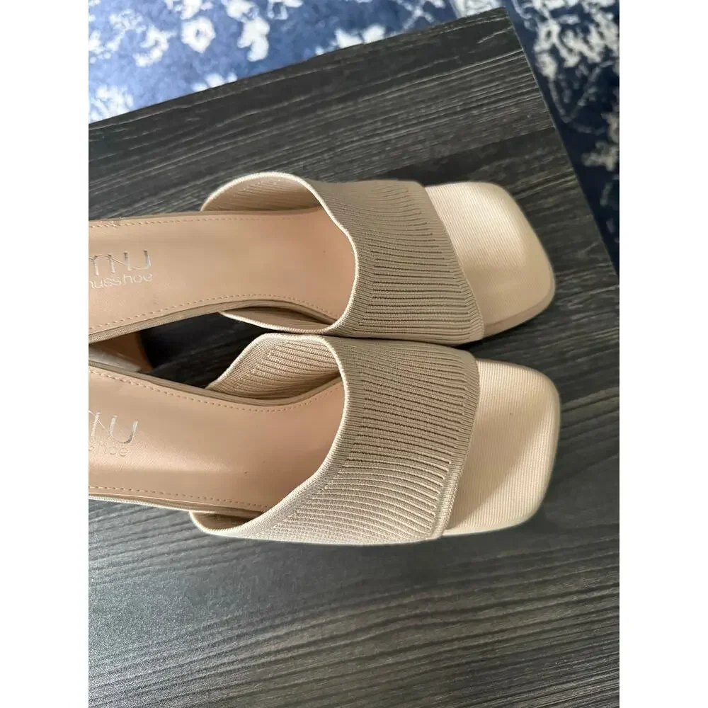 6/$25 Musshoe Nude Mule Heels Sz. 10